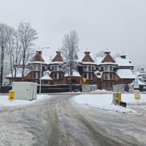 ocieplenie_hotelu_piania_poliuretanowa